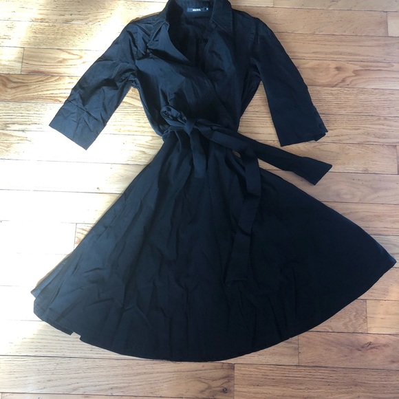 Miusol Dresses & Skirts - Rockabilly Full Skirt Collared Black Dress